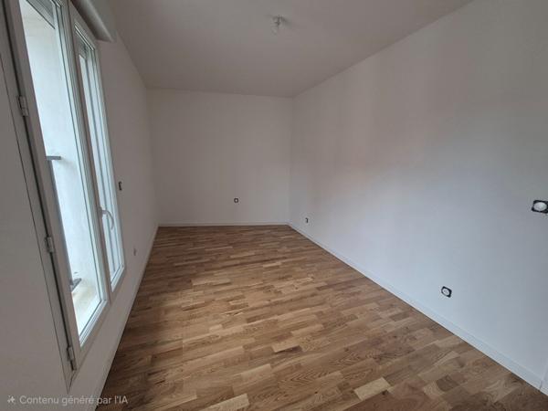 Maison de ville entièrement rénovée / 4 chambres / Chevry-Cossigny centre