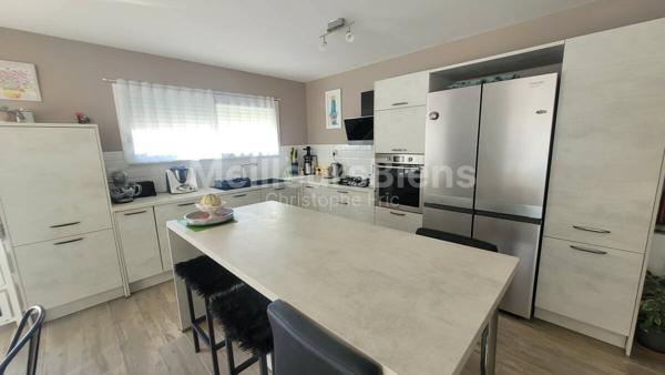 Maison récente plain-pied 93 m2 au calme proche Aix-en-Provence