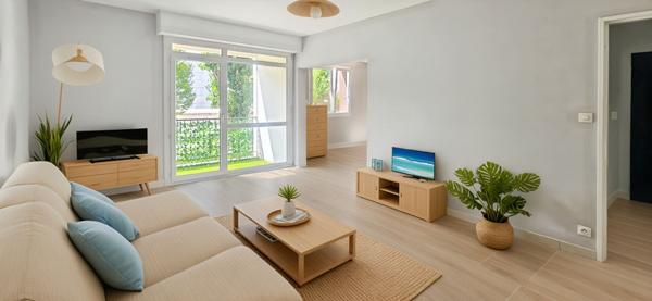 BORDEAUX CAUDERAN - Limite Mérignac Appartement 93 m² au 1er étage - Balcon - Calme