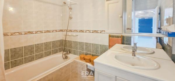 BORDEAUX CAUDERAN - Limite Mérignac Appartement 93 m² au 1er étage - Balcon - Calme