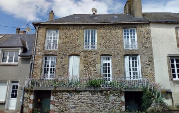 Vente Maison de village ref.7192 à rafraîchir Courcite   