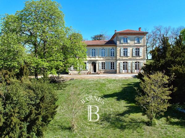Lavaur, Château  750 m² à vendre