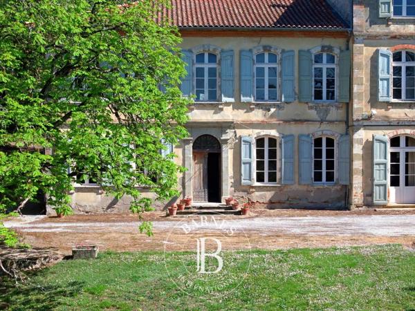 Lavaur, Château  750 m² à vendre
