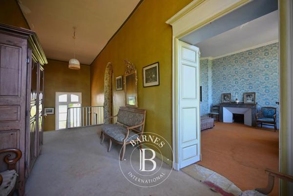 Lavaur, Château  750 m² à vendre