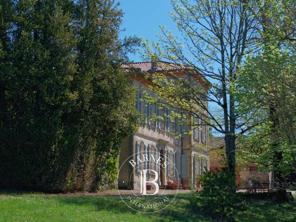 Lavaur, Château  750 m² à vendre