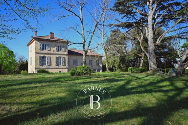 Lavaur, Château  750 m² à vendre