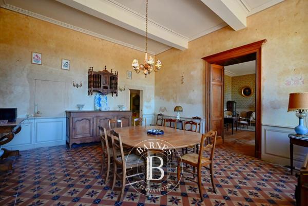 Lavaur, Château  750 m² à vendre