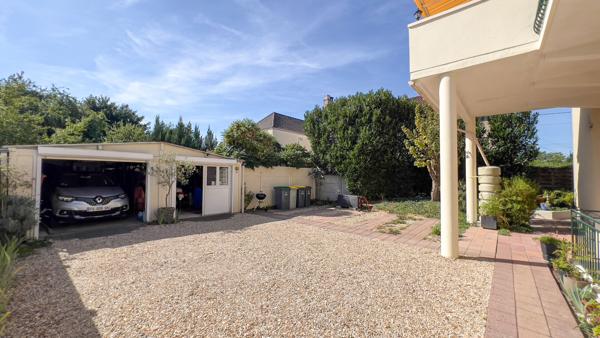 Appartement 4 pièce(s) 83 m2 avec terrasse