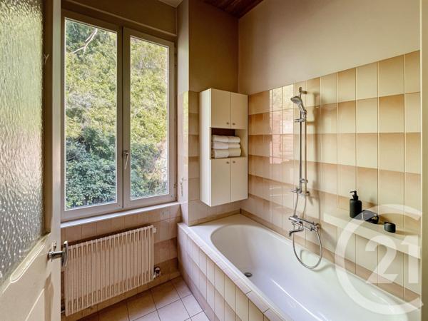 Appartement F4 à vendre  5 pièces - 97,38 m2 VIENNE - 38