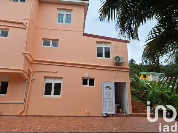 House for sale 12 rooms 442 m² Le Lamentin