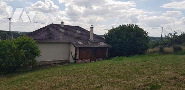 A VENDRE - A MENNETOU SUR CHER (41) - Une maison d'habitation édifiée sur sous-sol d'une surfac...