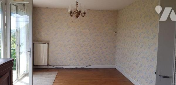 A VENDRE - A MENNETOU SUR CHER (41) - Une maison d'habitation édifiée sur sous-sol d'une surfac...