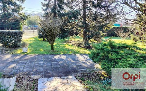 Maison à vendre    5 pièces •  Terrasson-Lavilledieu