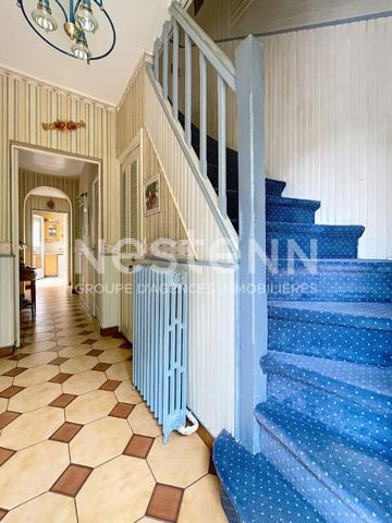 A vendre maison individuelle avec jardin à Saint Cyr L Ecole.