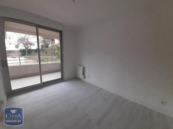 Appartement à louer 2 pièces 33.43m² Nîmes (30900)