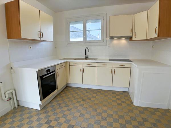 Maison à louer T4 - Blois - Rénovée, quartier calme, SS complet, 3-4 Chbs