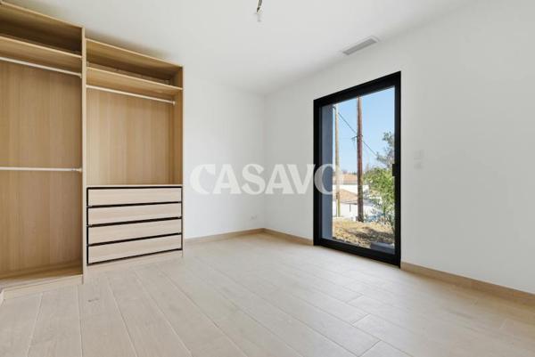 Vente Maison 10 pièces de 287m² - 13610 Le Puy-Sainte-Réparade