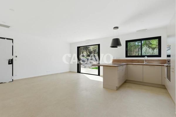 Vente Maison 10 pièces de 287m² - 13610 Le Puy-Sainte-Réparade