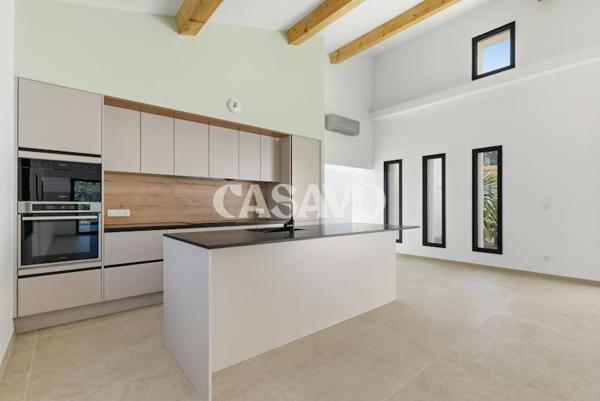 Vente Maison 10 pièces de 287m² - 13610 Le Puy-Sainte-Réparade