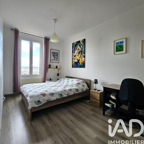 Appartement à vendre 3 pièces 76,3 m² Saint-Genest-Lerpt