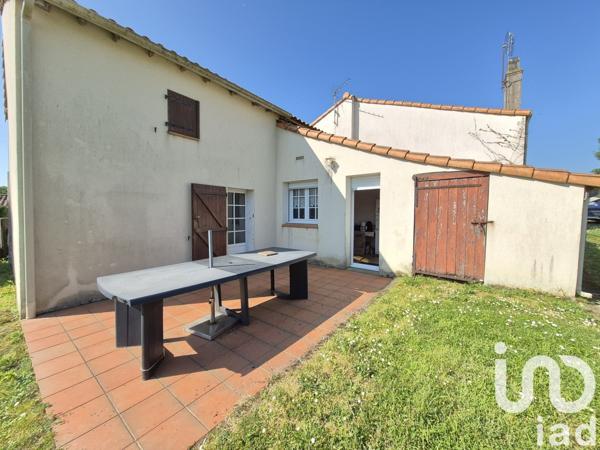 Maison à vendre 1 pièce 100 m² Bellevigny