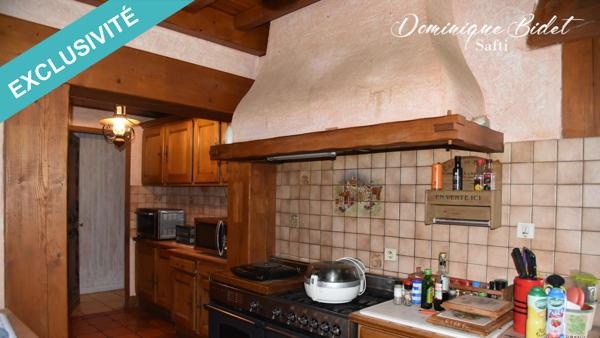 Grande maison de 333 M2- HANGARS 1240 M2