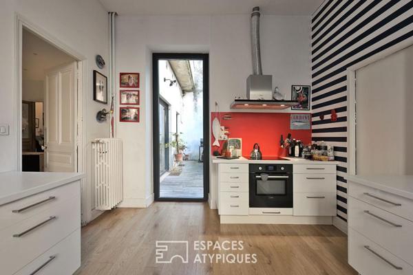 Maison de ville conviviale, extérieur et bassin quartier Carnot