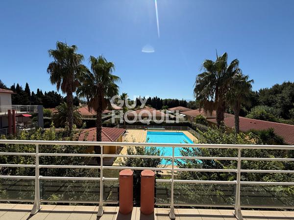 BAHO Charmant F2 avec Terrasse, parking et Vue Piscine !