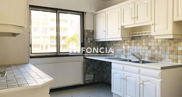 Location Appartement 4 pièces 84.08 m² - Fontenay-aux-roses 92260