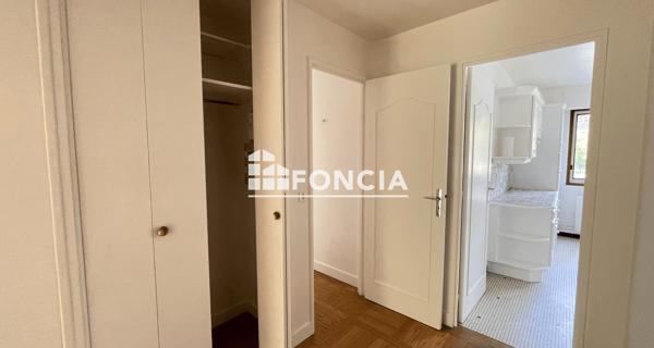 Location Appartement 4 pièces 84.08 m² - Fontenay-aux-roses 92260