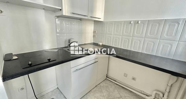 Location Appartement 2 pièces 31.76 m² - Montrouge 92120