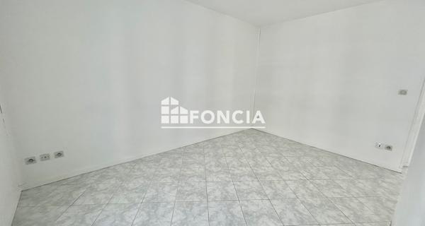 Location Appartement 2 pièces 31.76 m² - Montrouge 92120