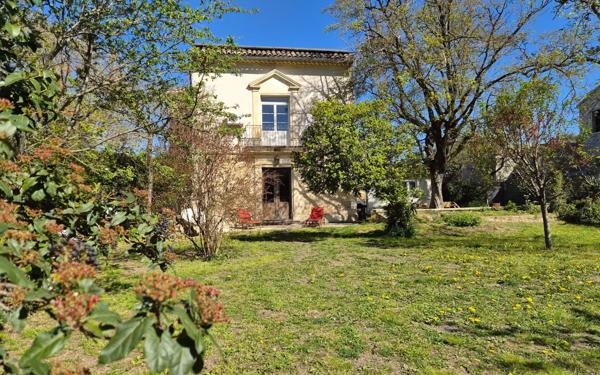 Maison à vendre    8 pièces • 233,55 m2 Cavaillon