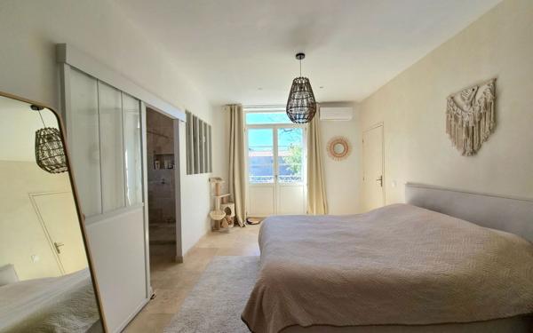 Maison à vendre    8 pièces • 233,55 m2 Cavaillon