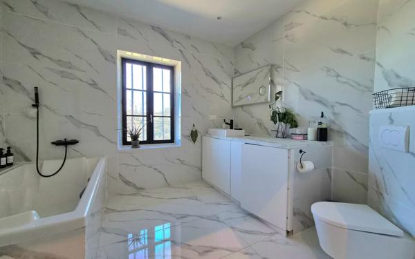 Maison à vendre    8 pièces • 233,55 m2 Cavaillon