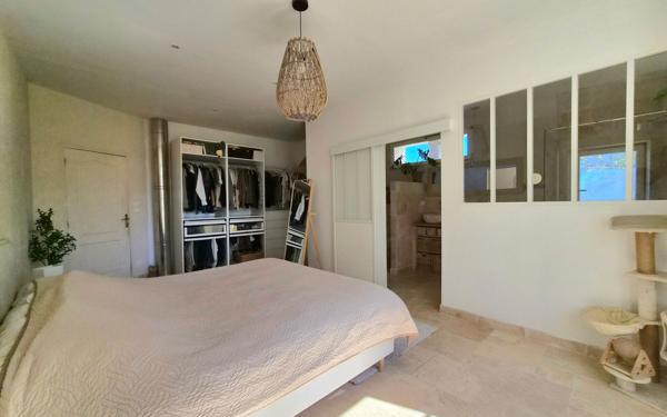 Maison à vendre    8 pièces • 233,55 m2 Cavaillon