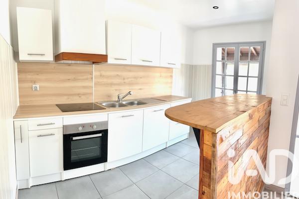 Location maison 3 pièces 70 m² Saint-Génis-des-Fontaines