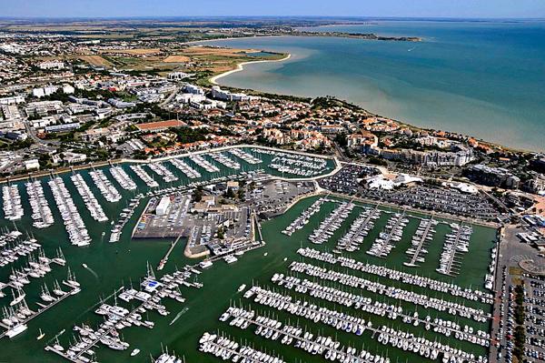 Appartement T2 43 m² - Les Minimes La Rochelle - Vue Port - Piscine €262 900 ** - Référence MRAM705D