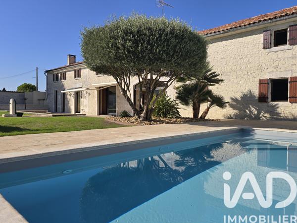 Maison à vendre 12 pièces 382 m² Genté