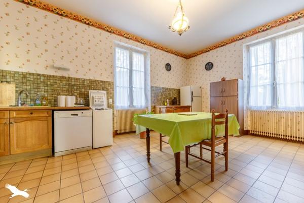 Maison à vendre |  Argenton-sur-Creuse |  7 pièces | 215 m²