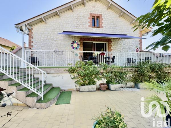 Maison à vendre 6 pièces 199 m² Caussade