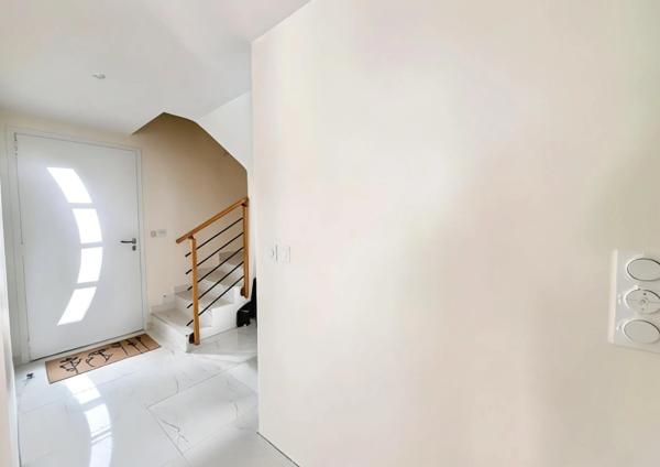 MONTPELLIER - Sabines - superbe villa d'architecte 5 pièces avec piscine (34)