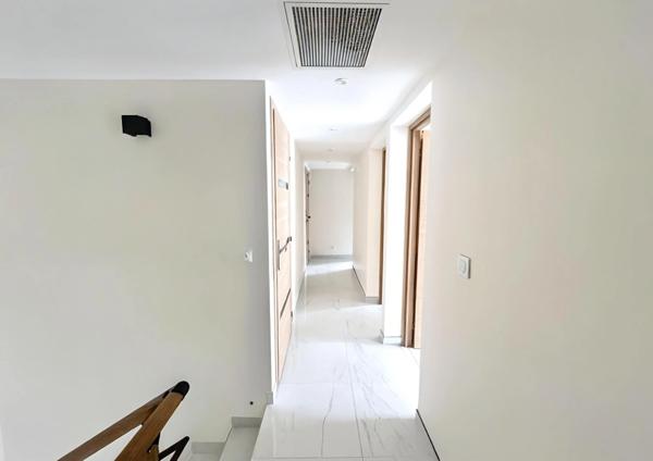 MONTPELLIER - Sabines - superbe villa d'architecte 5 pièces avec piscine (34)