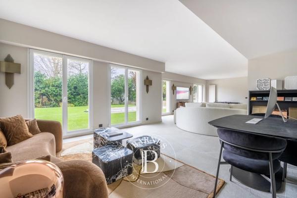 Le Chesnay, Maison 4 Chambres -  330 m² à vendre