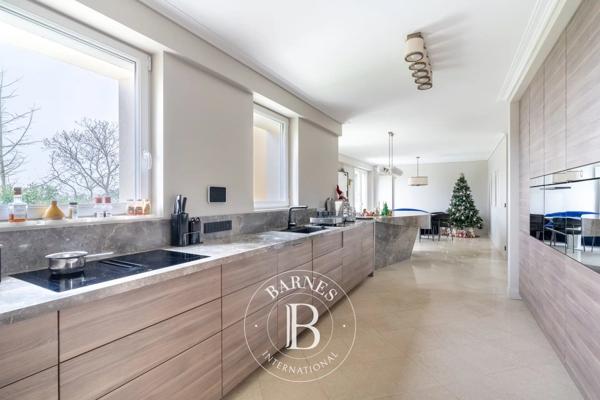 Le Chesnay, Maison 4 Chambres -  330 m² à vendre