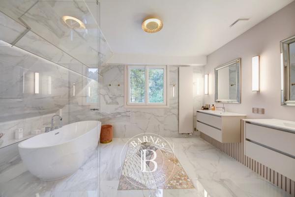 Le Chesnay, Maison 4 Chambres -  330 m² à vendre