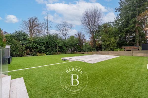 Le Chesnay, Maison 4 Chambres -  330 m² à vendre