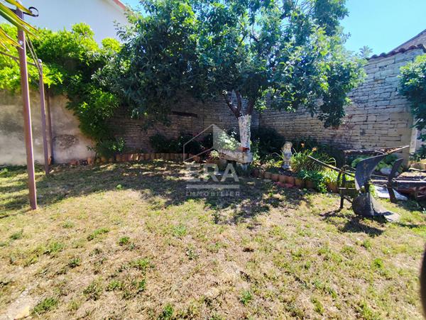 Maison familiale 249m² proche RUFFEC