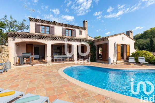 Maison 7 pièces de 225 m² à Antibes (06600)