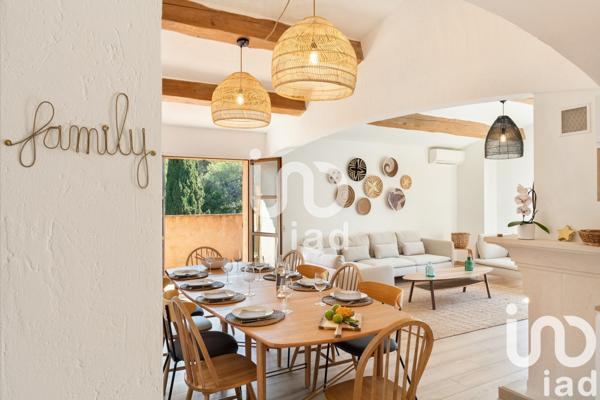 Maison 7 pièces de 225 m² à Antibes (06600)